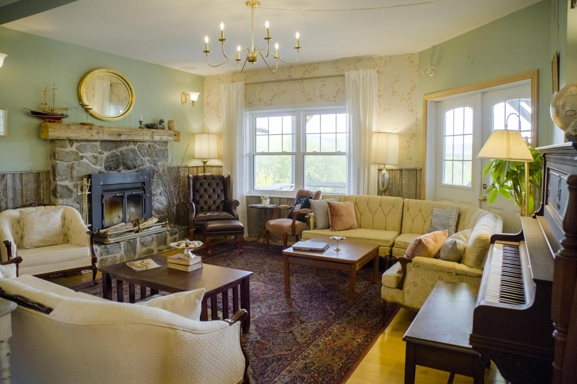 Chanterelle Inn & Cottages Baddeck Inlet 外观 照片
